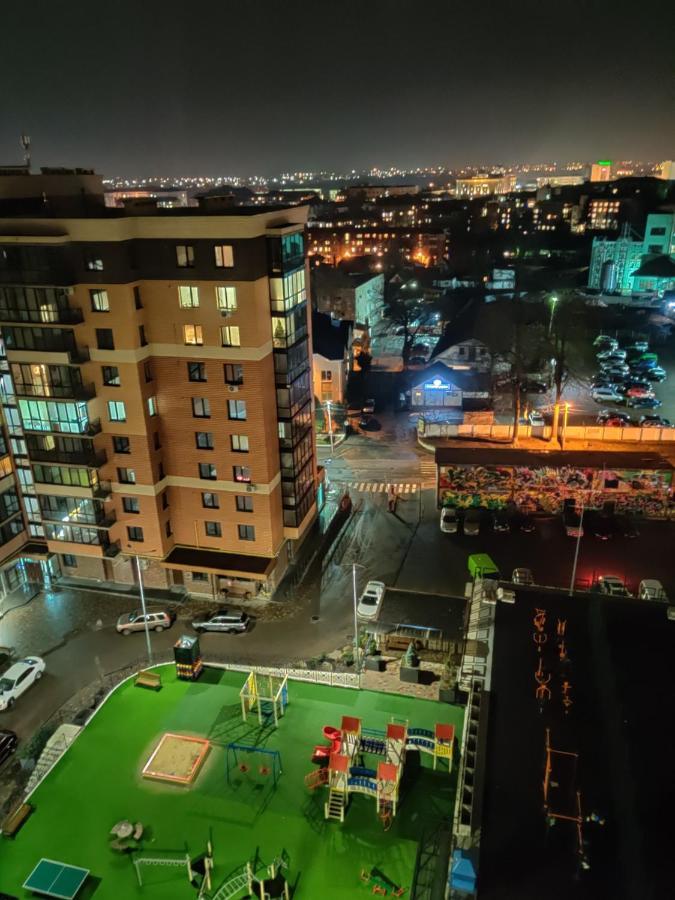 Apartmán Yarovytsya Vip In The Center Luck Exteriér fotografie